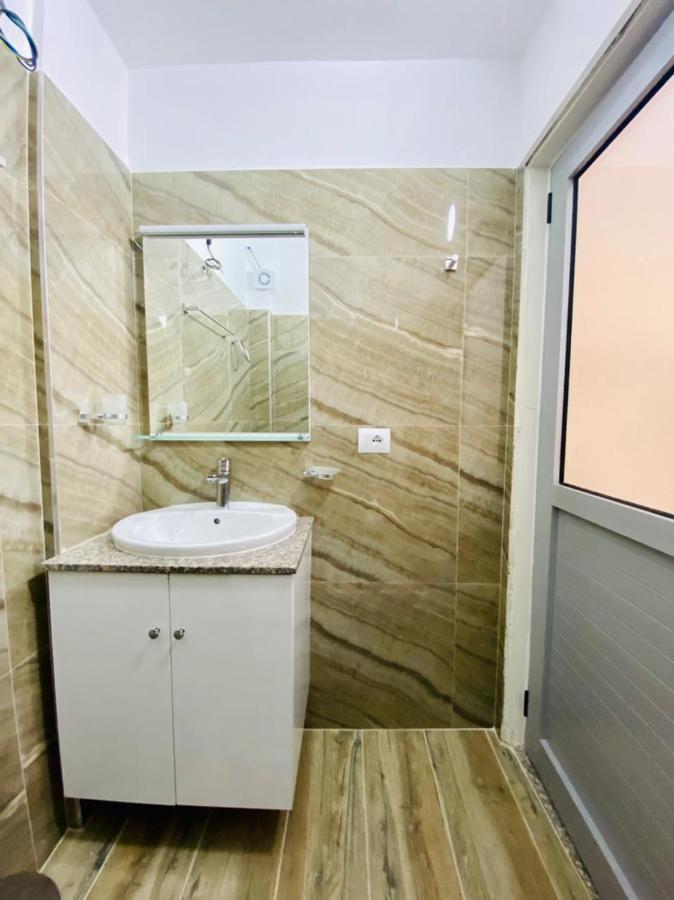 Bunec Seascape Villa Piqeras Ngoại thất bức ảnh