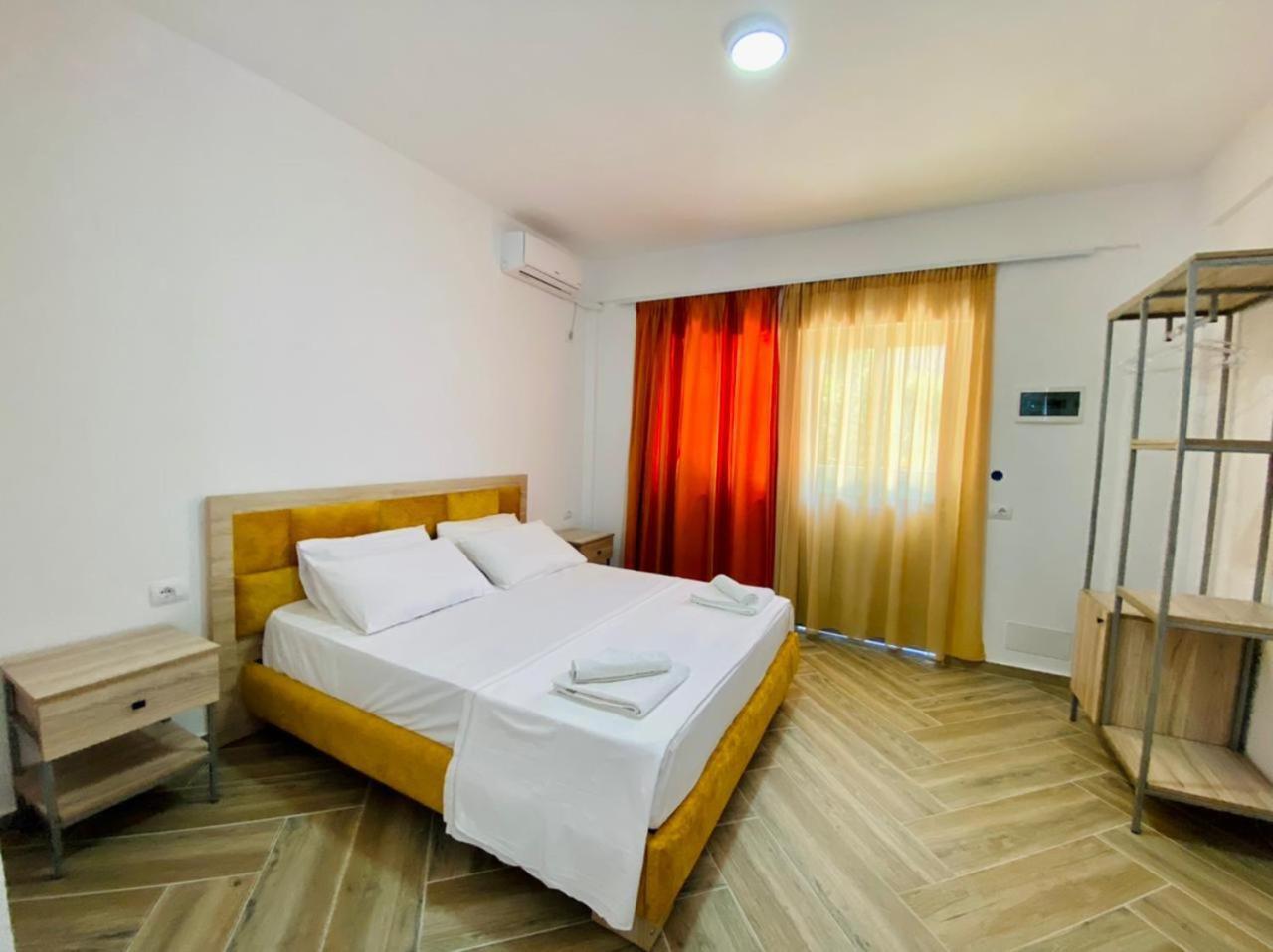 Bunec Seascape Villa Piqeras Ngoại thất bức ảnh