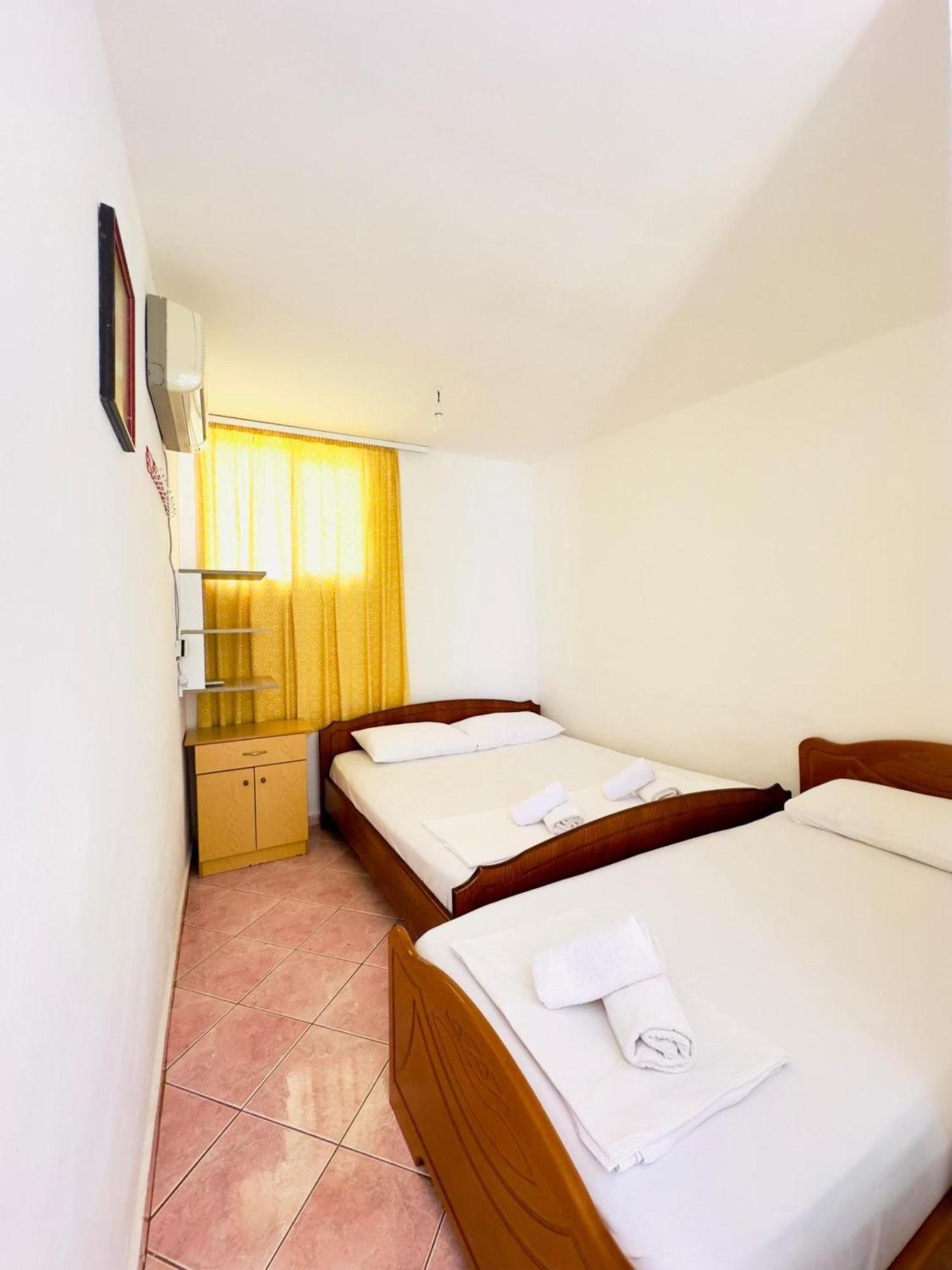Bunec Seascape Villa Piqeras Ngoại thất bức ảnh